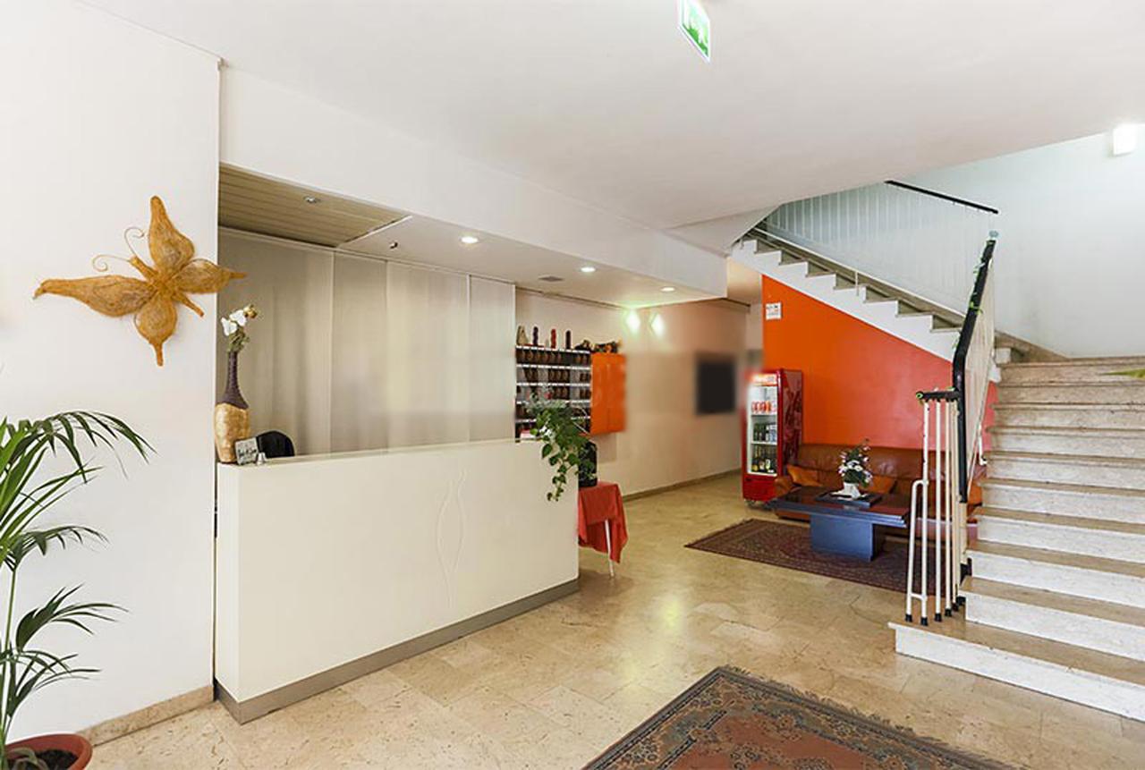 Hotel Galles Rimini Esterno foto