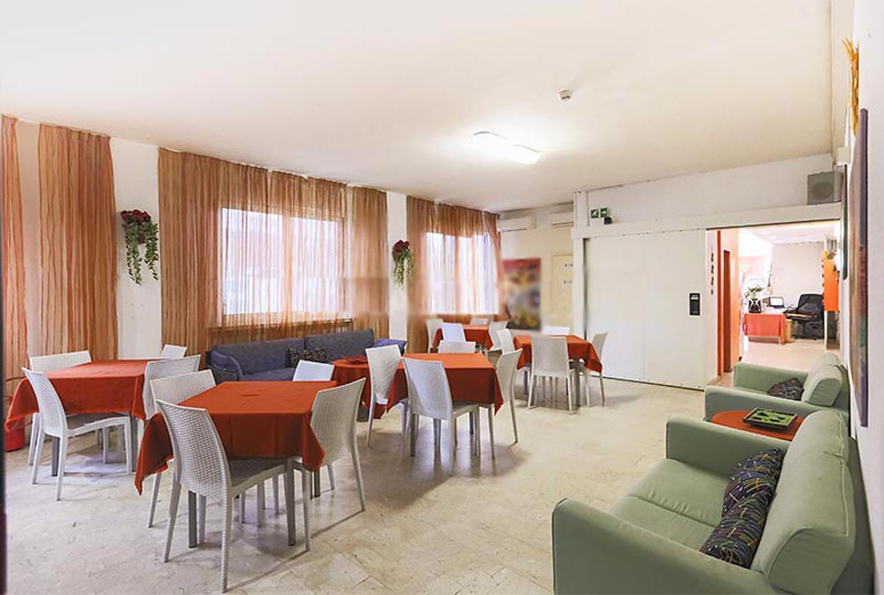 Hotel Galles Rimini Esterno foto
