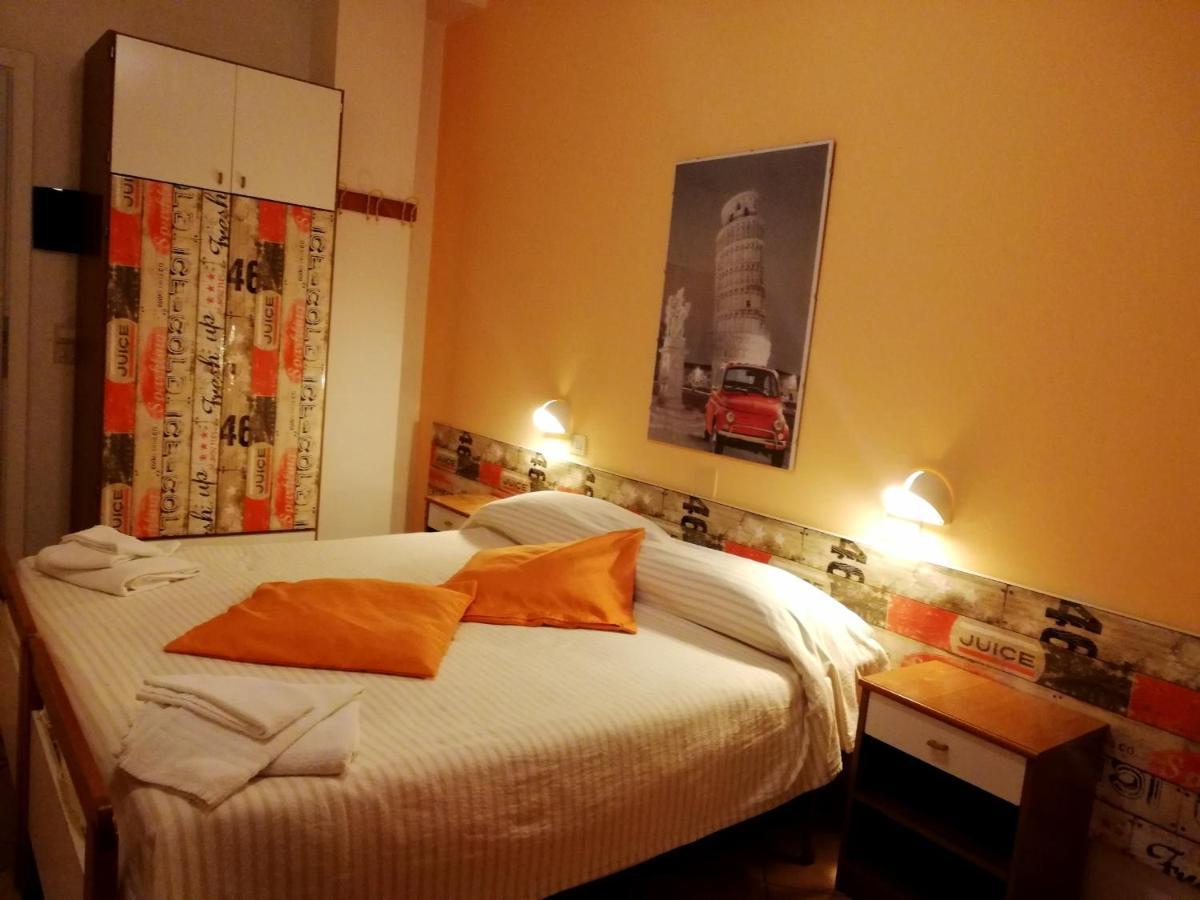 Hotel Galles Rimini Esterno foto
